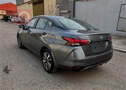 نيسان فيرسا